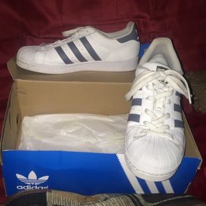 Superstar Foundation J